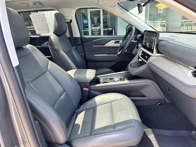 Certified 2025 Ford Explorer Active w/ Active Comfort Package AWD/4WD image 58