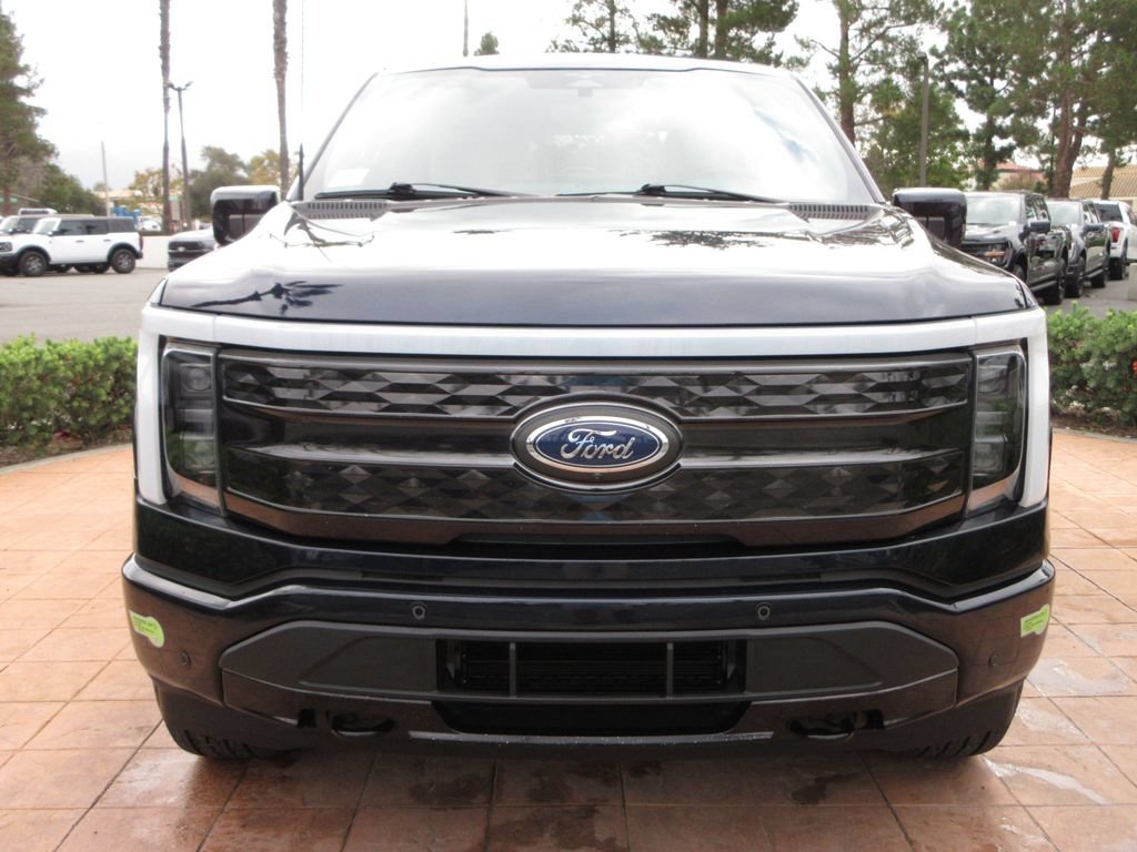 Certified 2023 Ford F150 Lightning Platinum AWD/4WD image 8