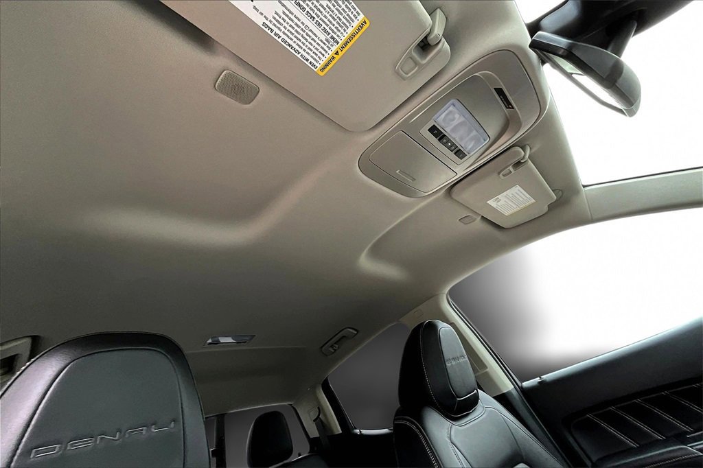 Used 2022 GMC Canyon Denali image 23