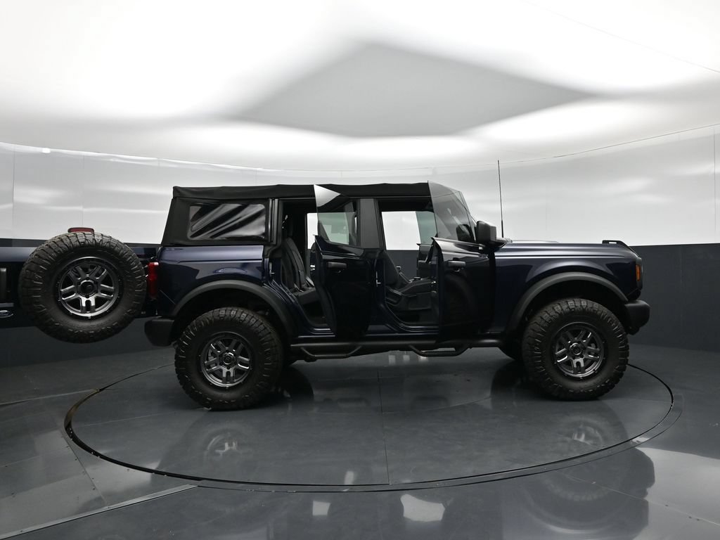 Certified 2021 Ford Bronco 4-Door AWD/4WD image 4