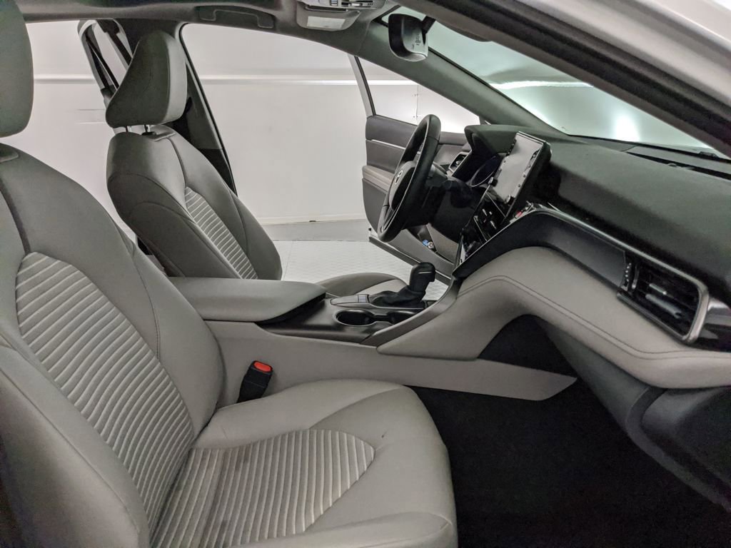 Used 2023 Toyota Camry SE w/ Audio Upgrade Package image 20