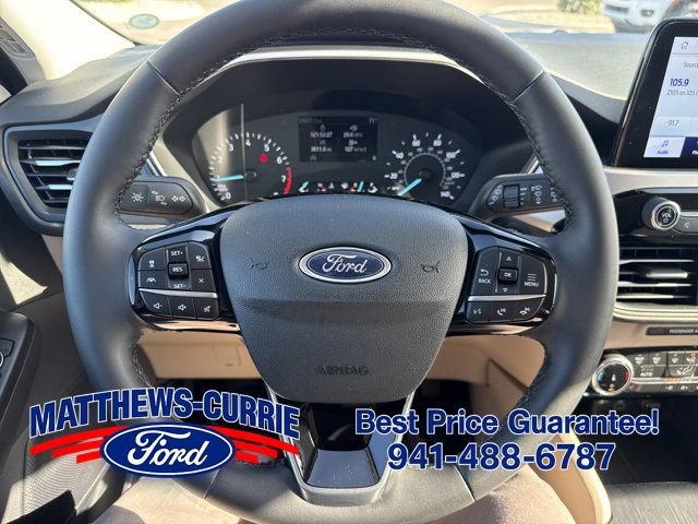 Certified 2022 Ford Escape SEL FWD image 17