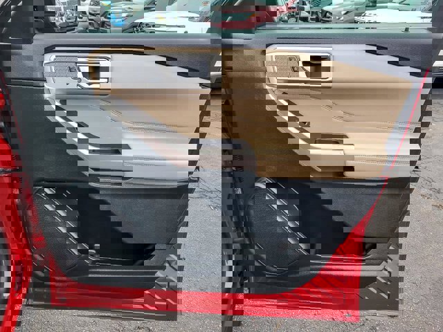 Certified 2024 Ford Explorer Limited image 29