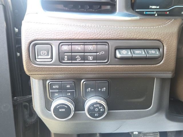 Used 2022 GMC Yukon Denali image 32