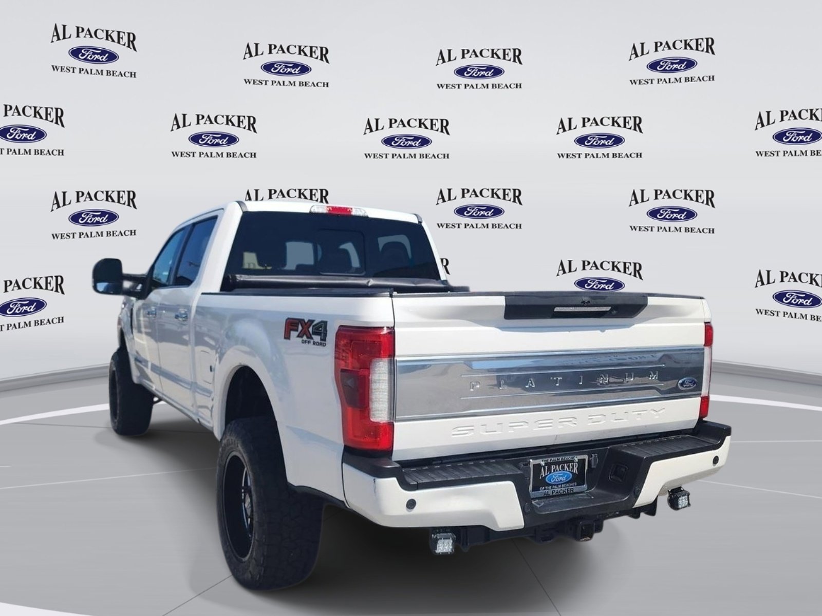 Certified 2017 Ford F350 Platinum w/ FX4 Off-Road Package AWD/4WD image 3