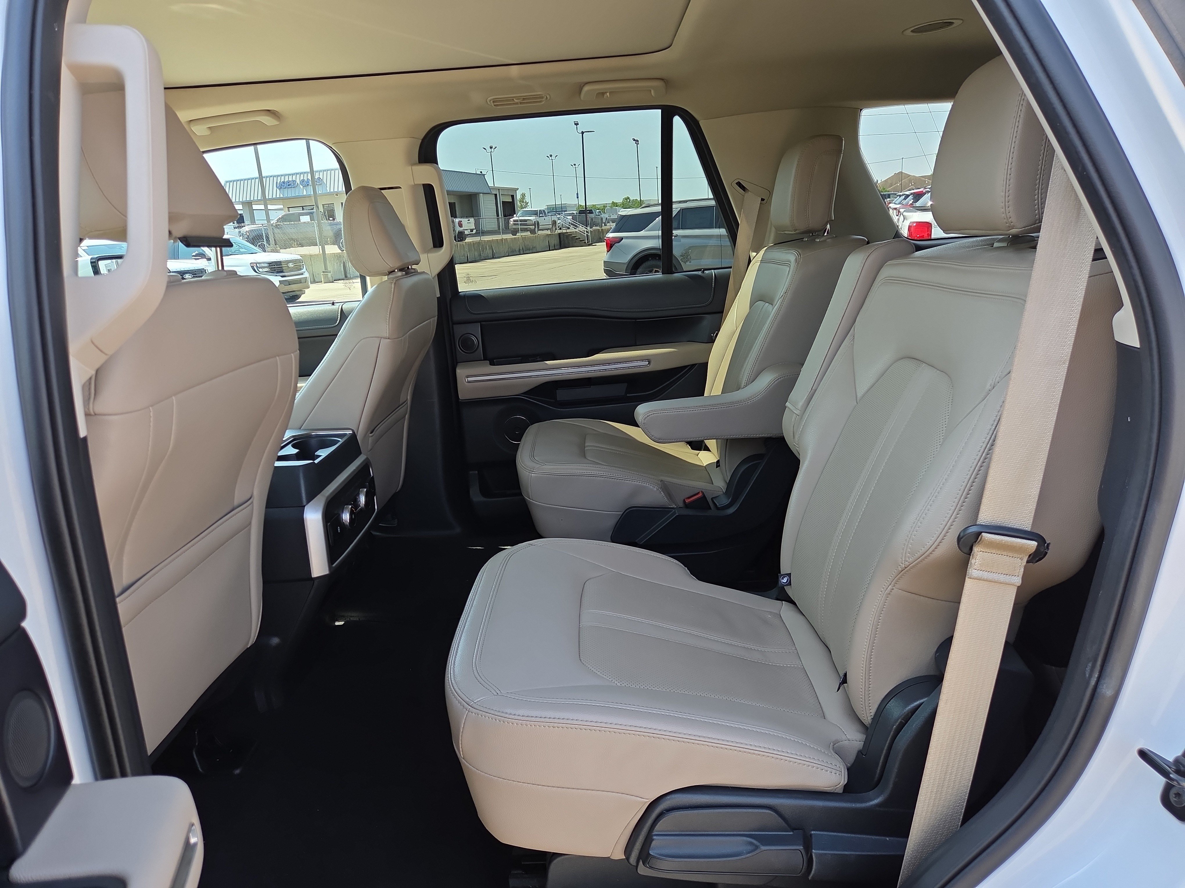 Certified 2024 Ford Expedition Limited RWD image 11