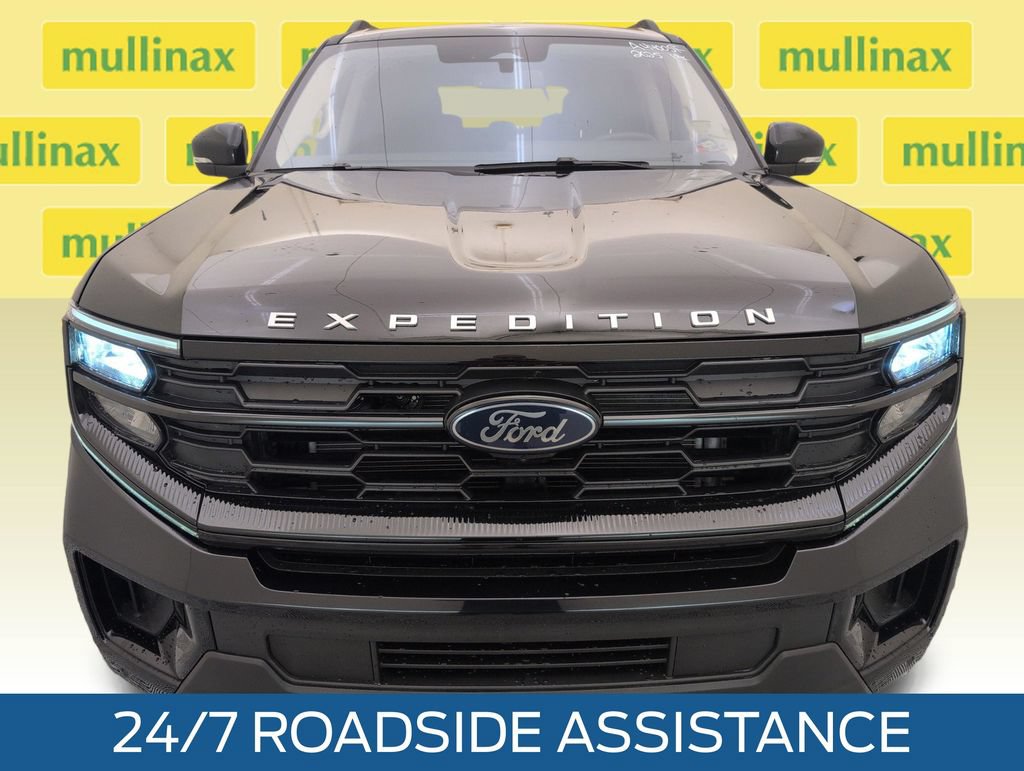 Certified 2025 Ford Expedition Active RWD image 14