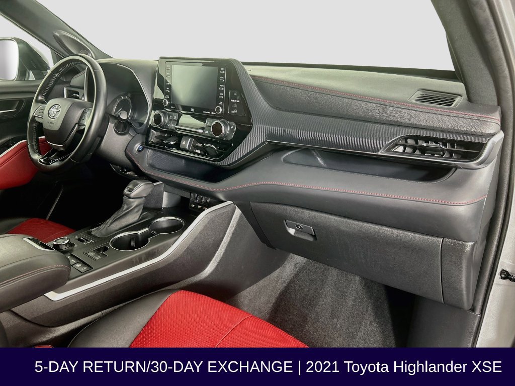 Used 2021 Toyota Highlander XSE AWD/4WD image 35