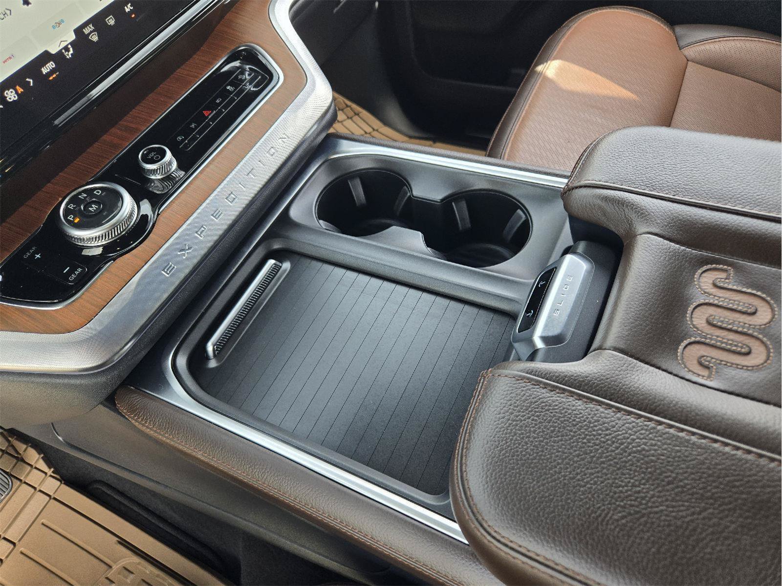 Certified 2025 Ford Expedition King Ranch AWD/4WD image 18