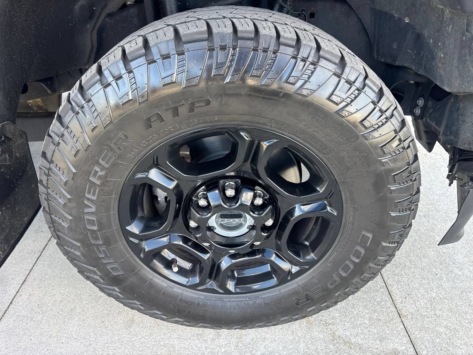 Certified 2023 Ford F250 XL w/ STX Appearance Package AWD/4WD image 29