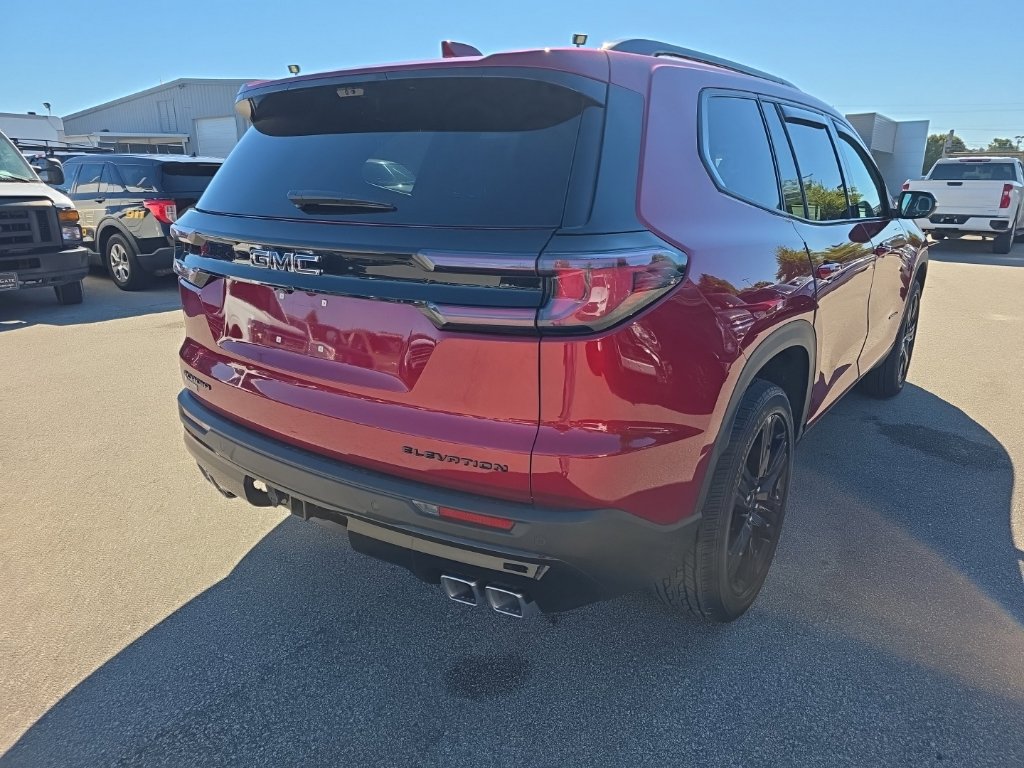 Used 2026 GMC Acadia Elevation w/ Black Edition FWD image 4