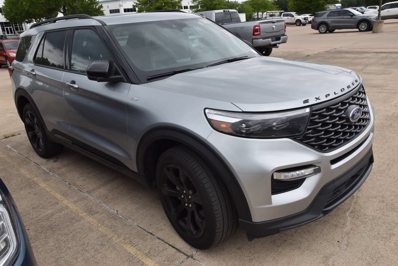 Certified 2024 Ford Explorer ST-Line w/ Class IV Trailer Tow Package AWD/4WD image 4
