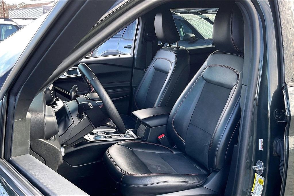 Certified 2022 Ford Explorer ST-Line image 23