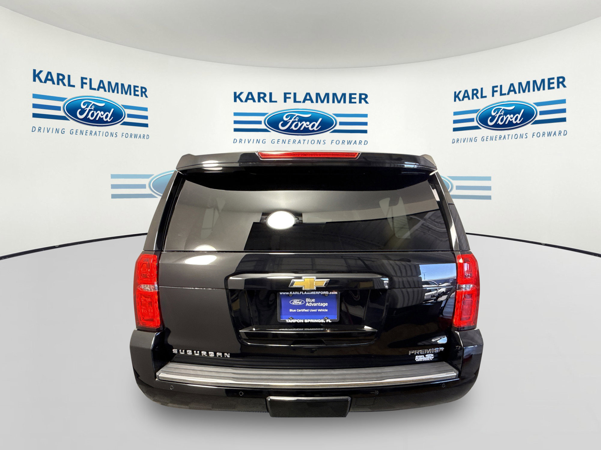 Used 2019 Chevrolet Suburban Premier image 4