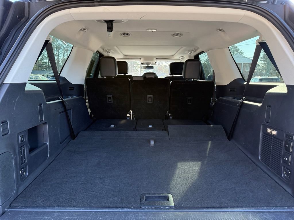 Certified 2025 Ford Expedition Max Platinum image 18