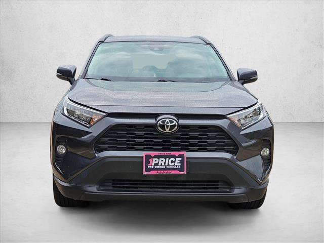 Used 2020 Toyota RAV4 XLE AWD/4WD image 2