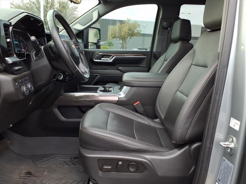 Used 2024 Chevrolet Silverado 3500 LTZ w/ LTZ Plus Package image 14