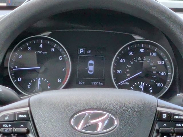 Used 2018 Hyundai Elantra SEL FWD image 16