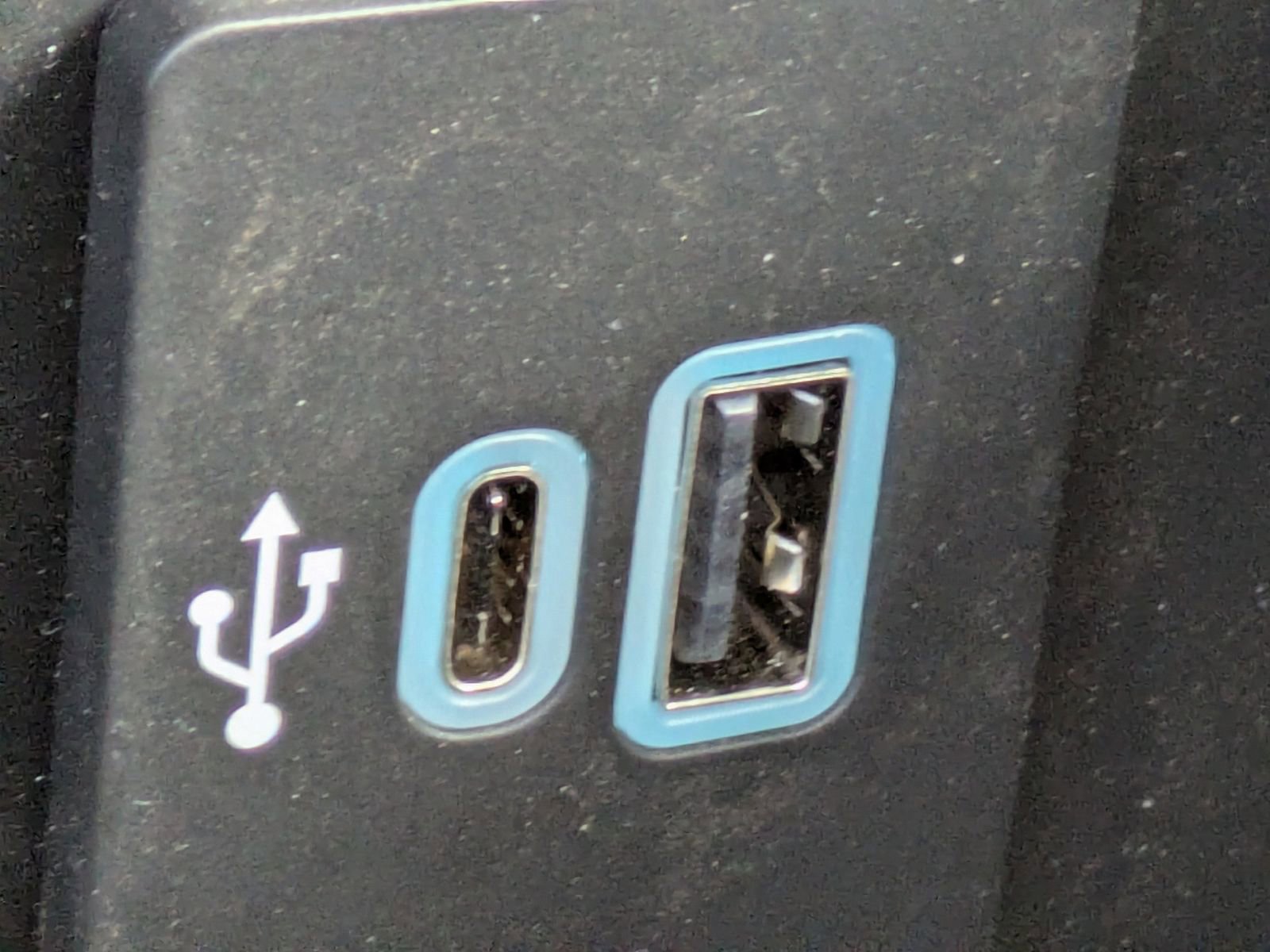 Certified 2026 Ford F250 Lariat w/ Black Appearance Package image 25