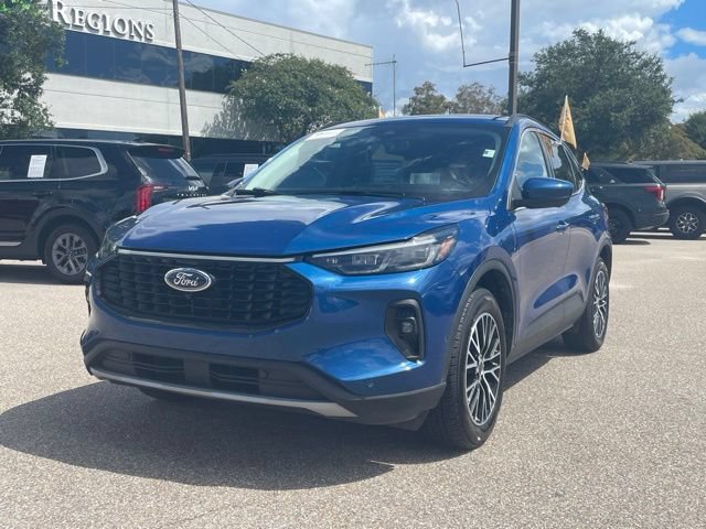 Certified 2023 Ford Escape SE w/ PHEV Premium Package FWD image 2