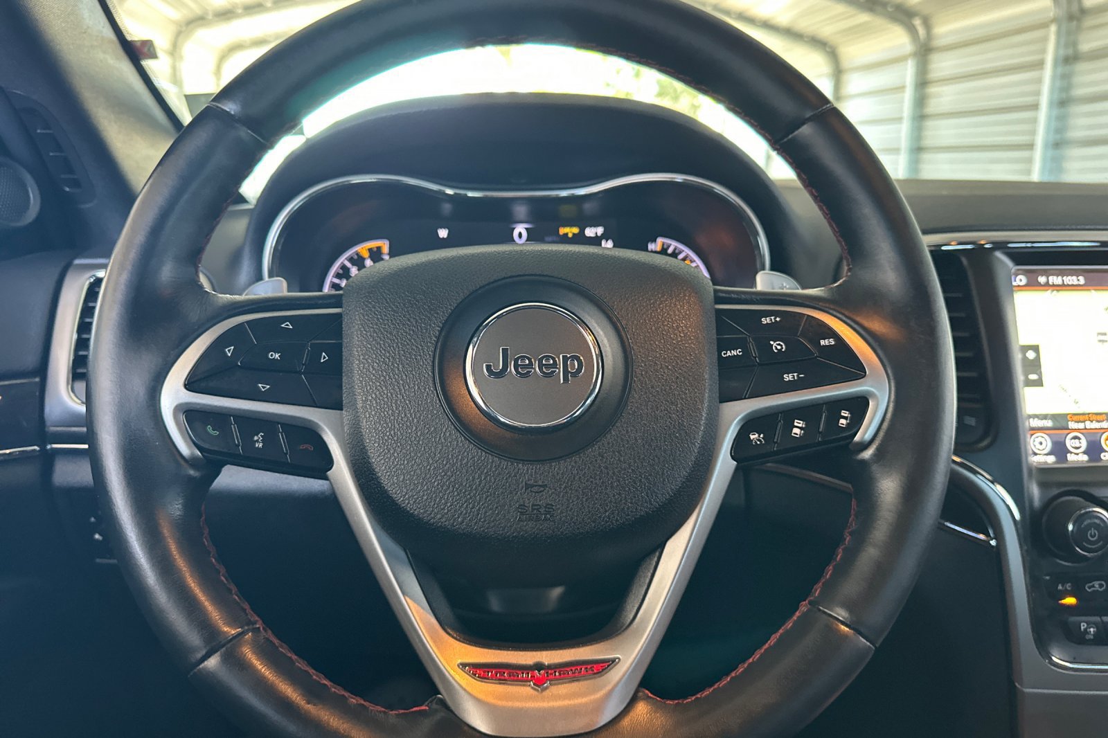 Used 2018 Jeep Grand Cherokee Trailhawk w/ Trailhawk Luxury Group AWD/4WD image 36