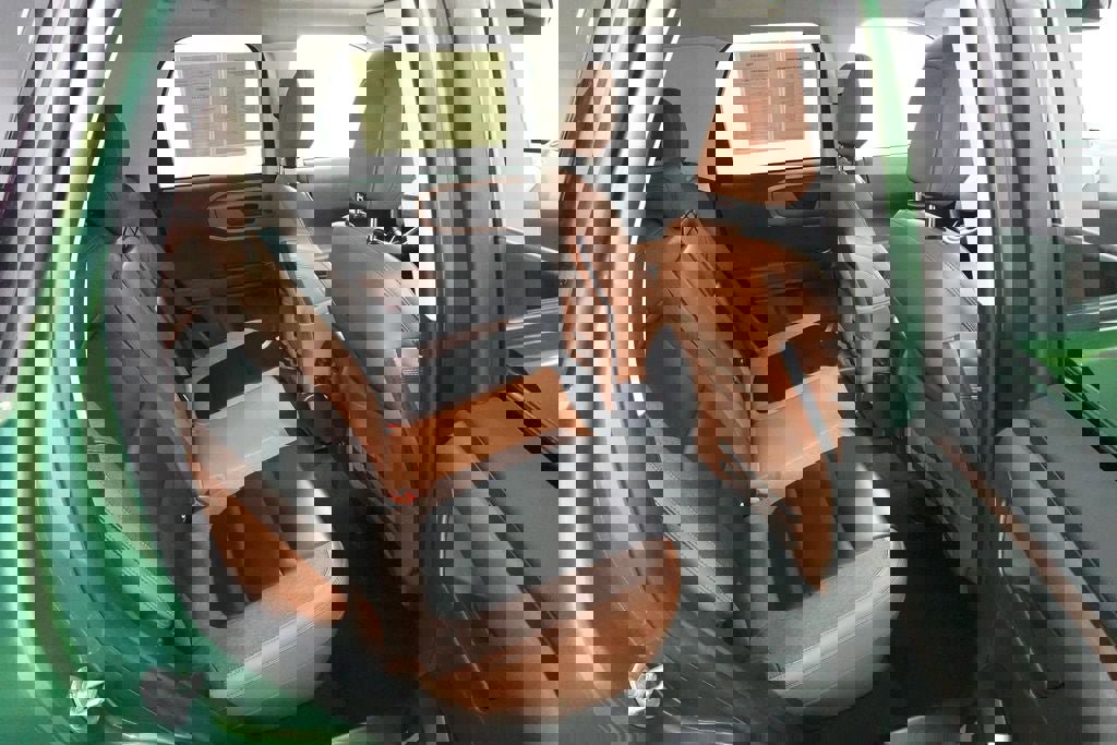 Certified 2025 Ford Bronco Sport Outer Banks w/ Outer Banks Tech Package+ AWD/4WD image 32