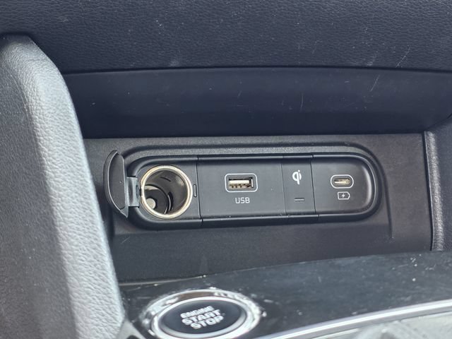 Used 2024 Kia Sportage EX FWD image 23