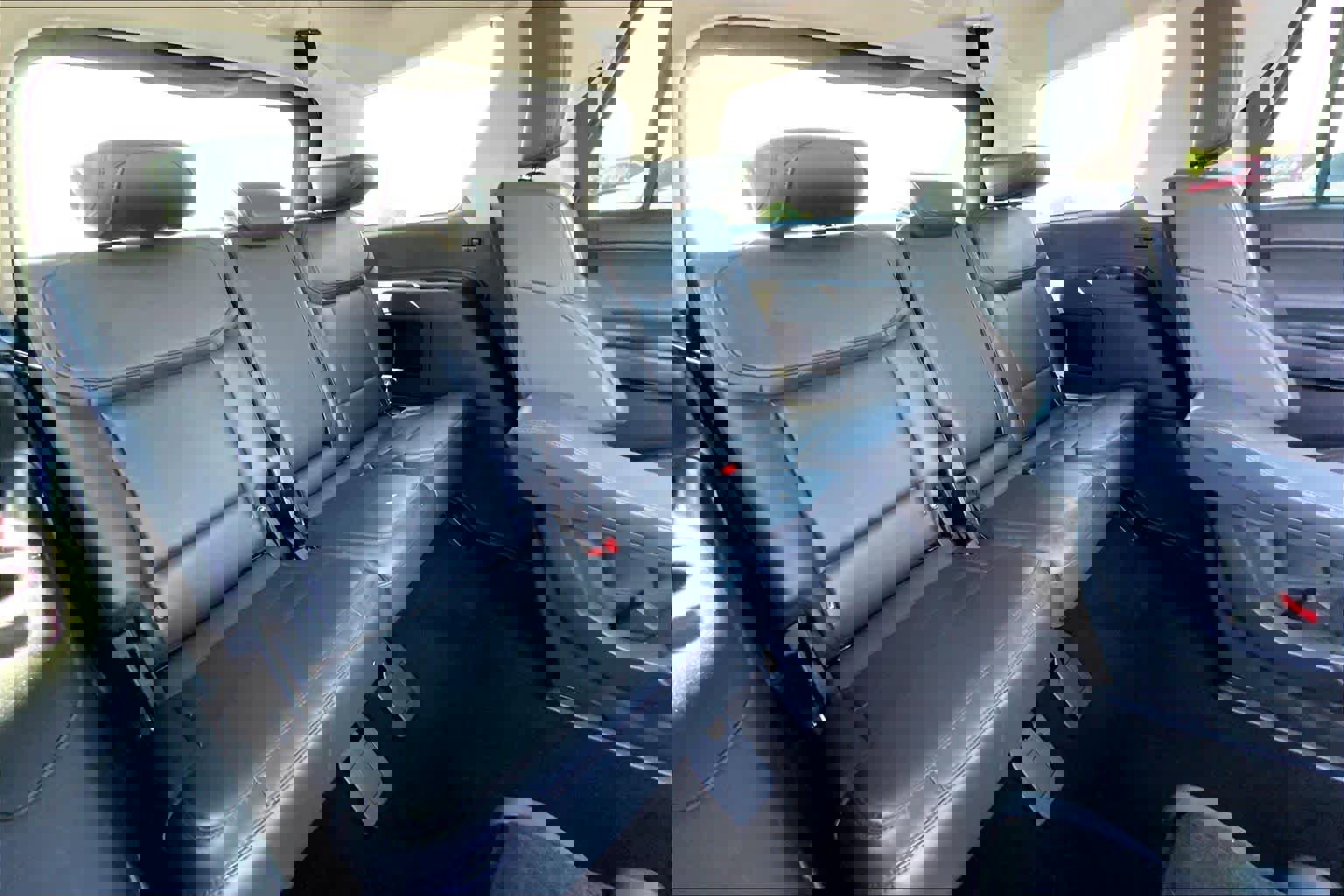 Certified 2025 Ford Expedition Active image 18