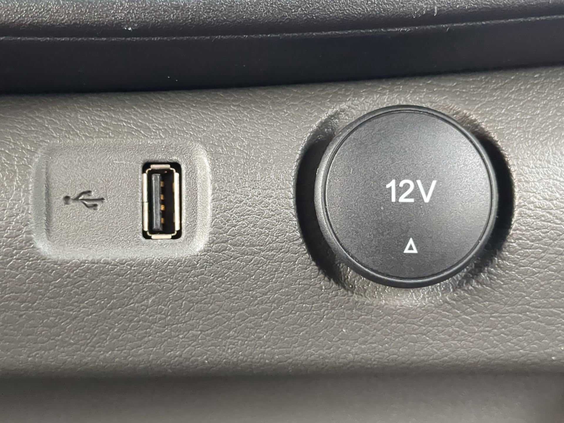 Certified 2024 Ford Transit 250 w/ Exterior Upgrade Package image 51