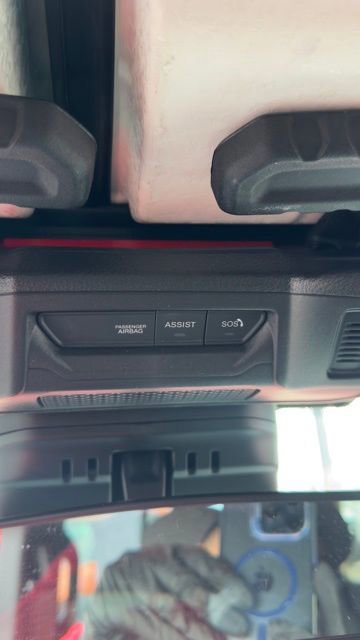 Used 2025 Jeep Wrangler Sahara 4xe image 16