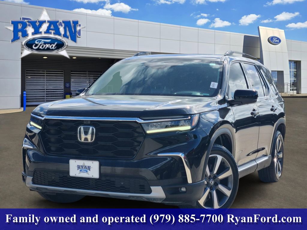 Used 2025 Honda Pilot Elite