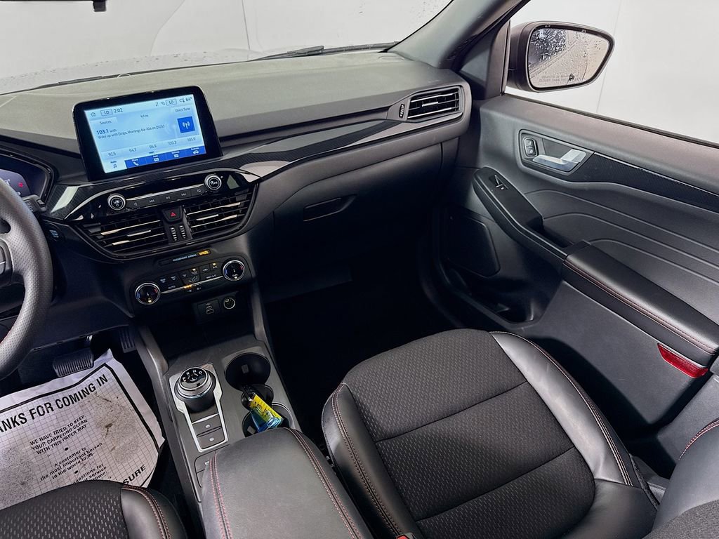Certified 2025 Ford Escape ST-Line image 22