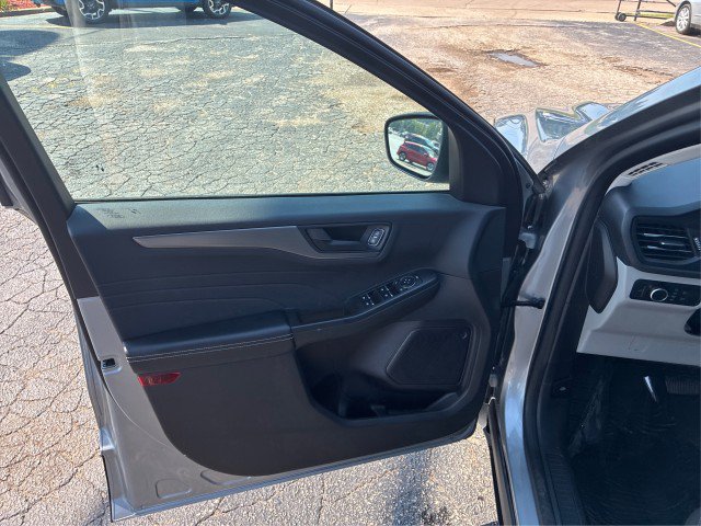 Certified 2024 Ford Escape Active w/ Cold Weather Package FWD image 18