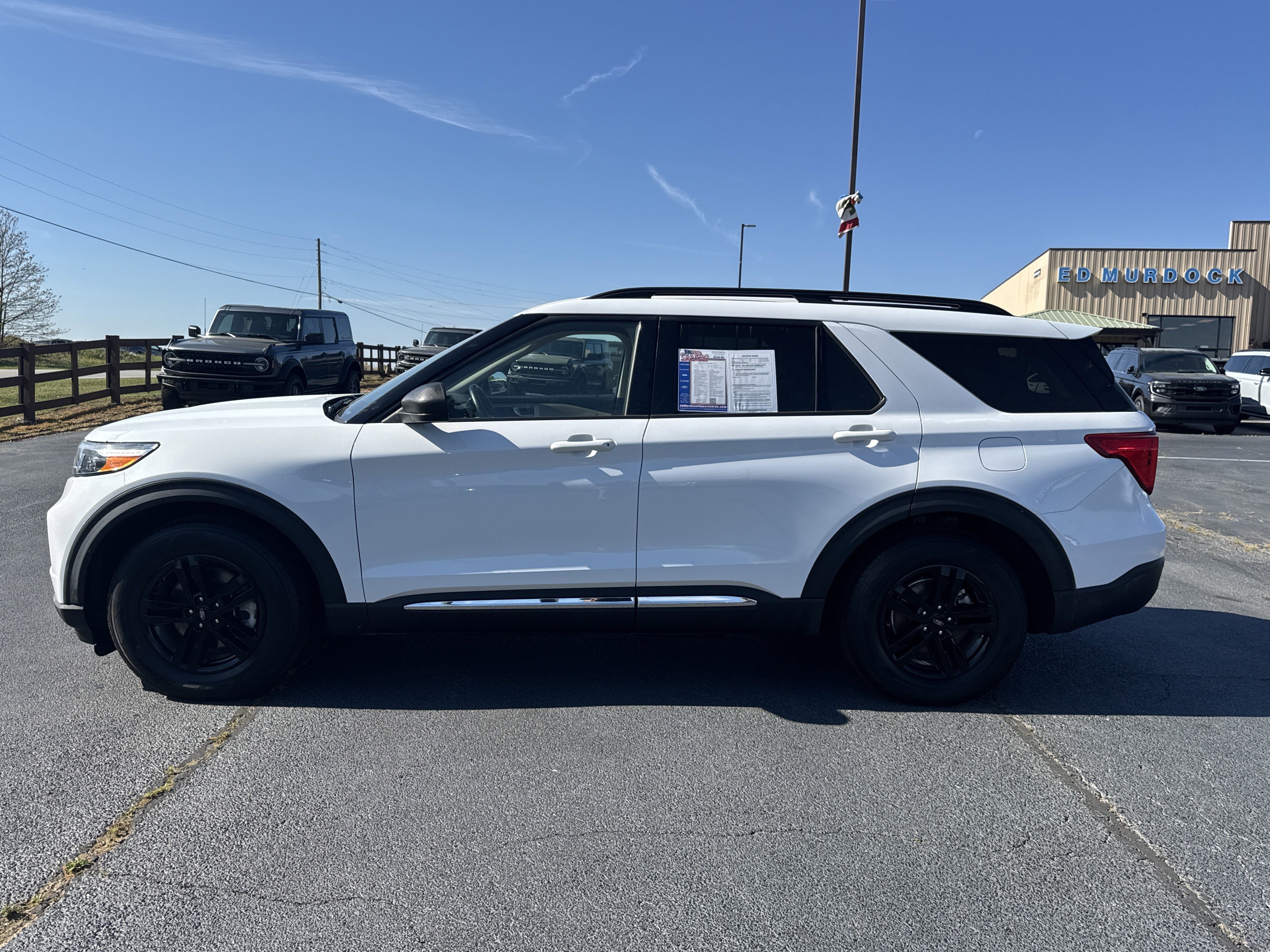 Certified 2023 Ford Explorer XLT w/ Equipment Group 202A RWD image 8