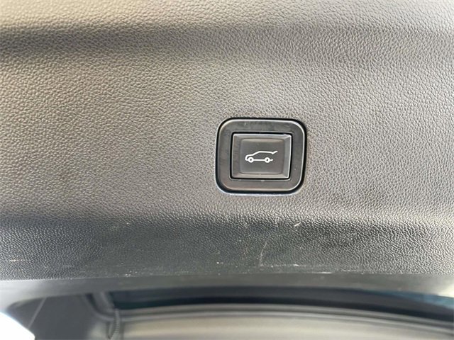 Used 2021 Chevrolet Tahoe Z71 image 34