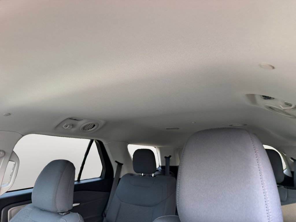 Certified 2025 Ford Explorer Active AWD/4WD image 12