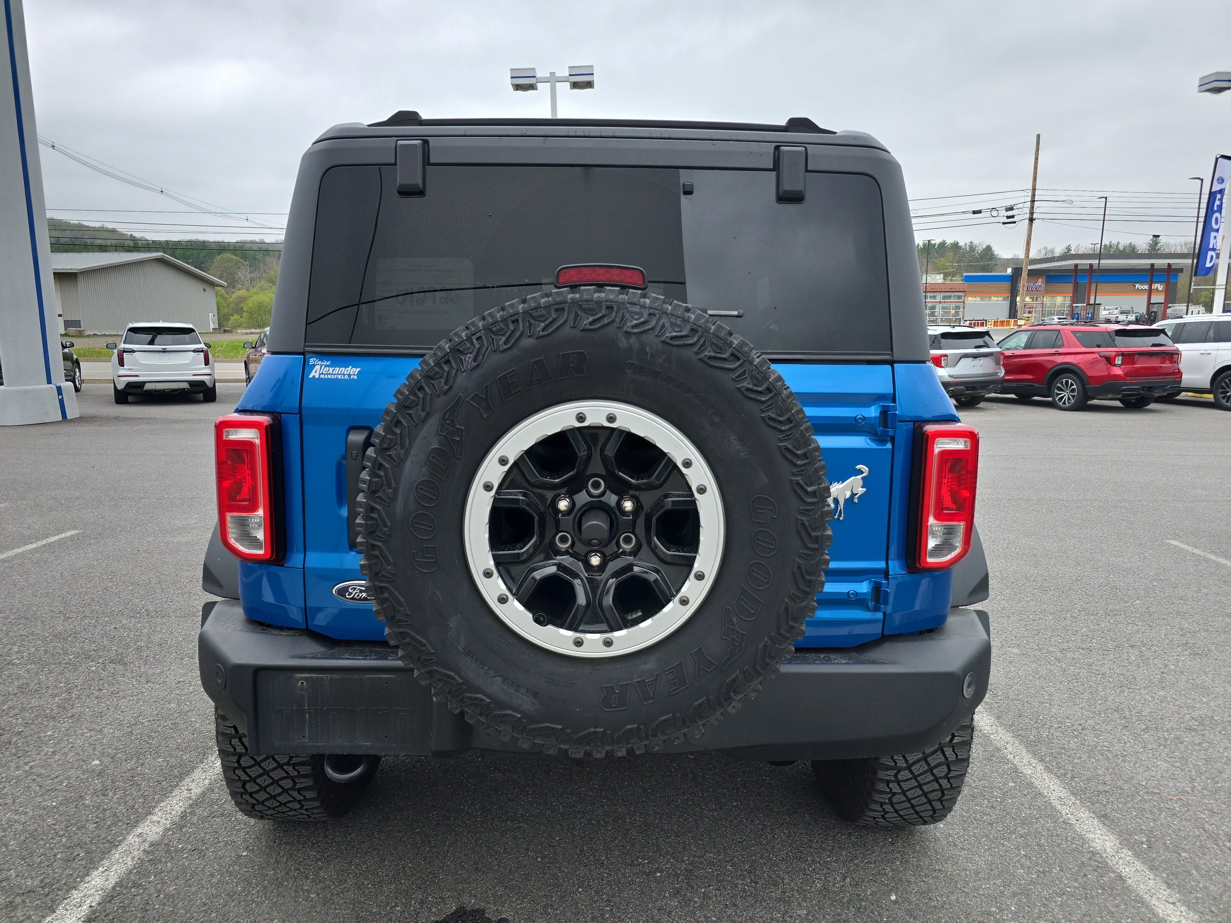 Certified 2024 Ford Bronco Big Bend w/ Sasquatch Package AWD/4WD image 4