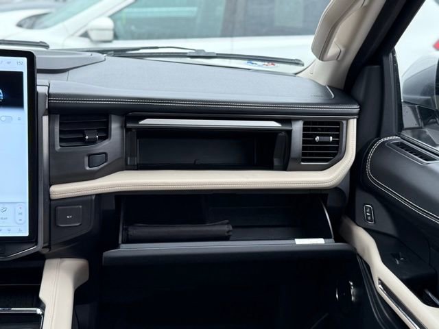 Certified 2022 Ford Expedition Platinum image 39