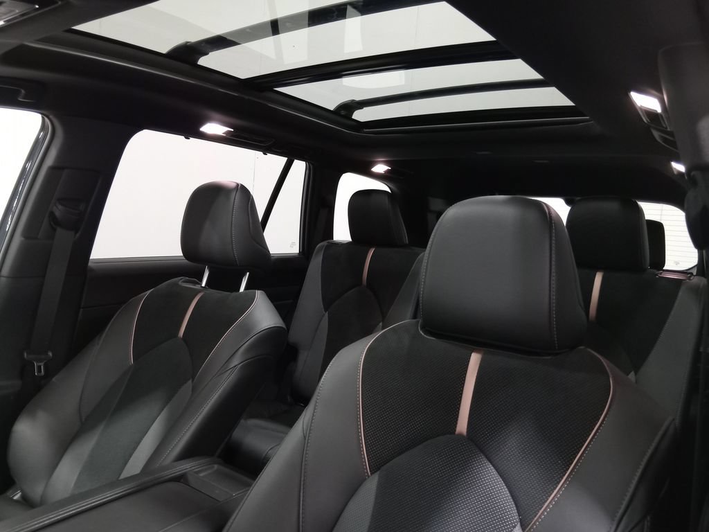 Used 2025 Toyota Grand Highlander AWD Hybrid image 18
