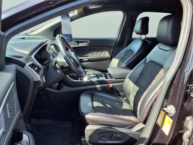 Certified 2020 Ford Edge ST-Line w/ Cold Weather Package AWD/4WD image 12