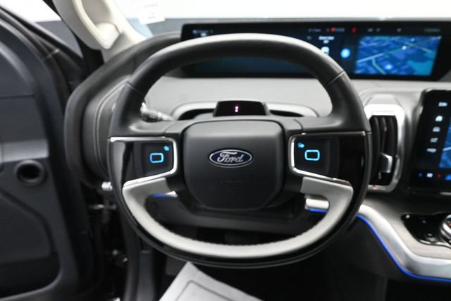 Certified 2025 Ford Expedition Max Platinum w/ Driver's Package AWD/4WD image 15