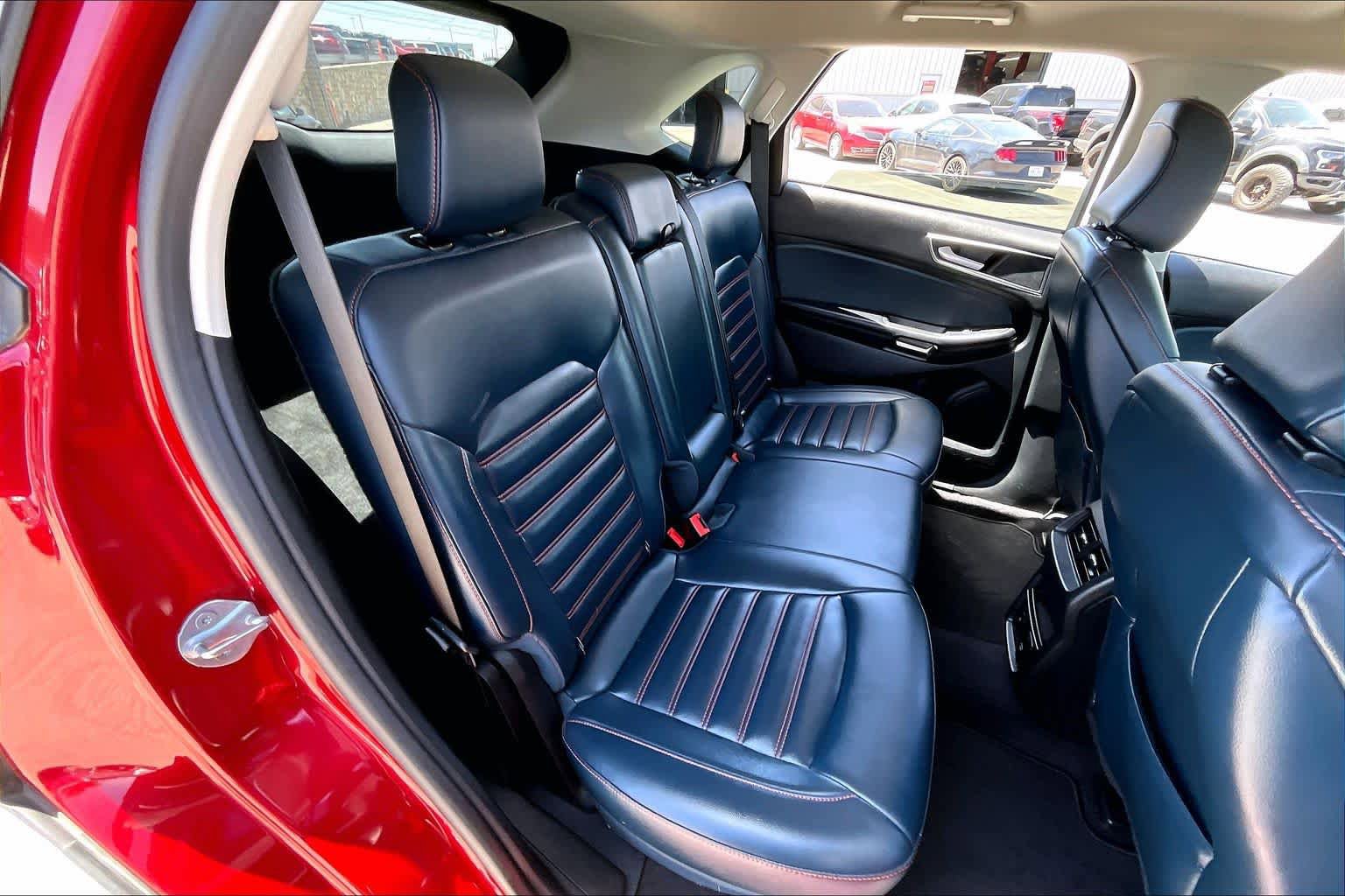 Certified 2024 Ford Edge SEL w/ Sport Appearance Package AWD/4WD image 19
