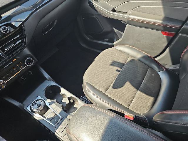 Certified 2025 Ford Escape ST-Line FWD image 23