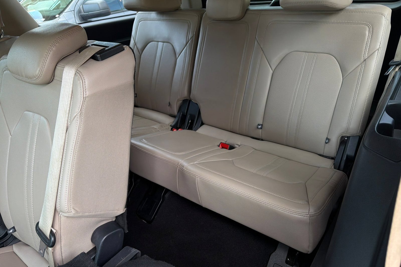 Certified 2024 Ford Expedition Max Limited RWD image 14