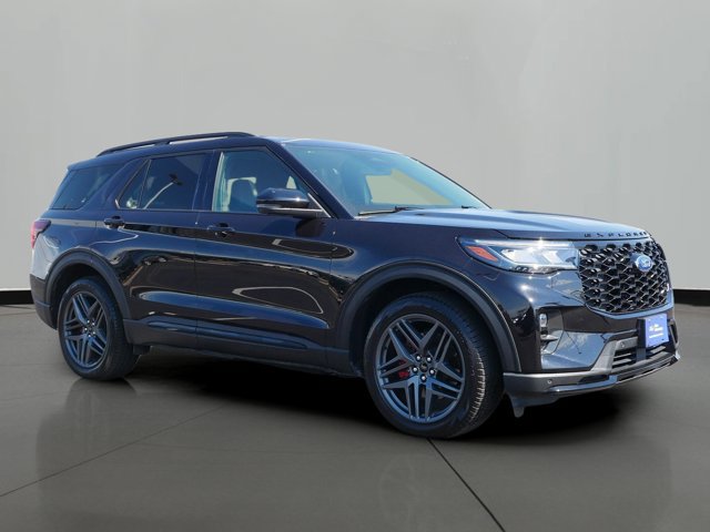 Certified 2025 Ford Explorer ST AWD/4WD image 4