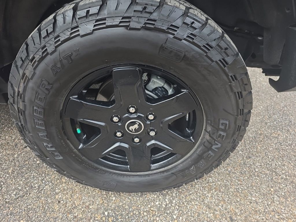 Certified 2024 Ford Bronco Black Diamond image 10