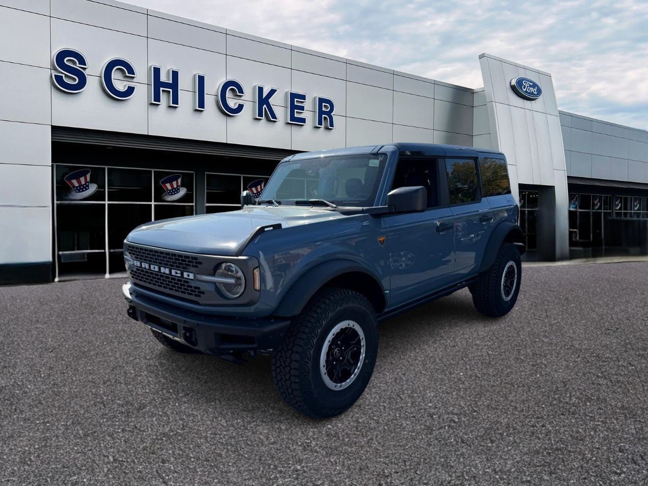 Certified 2025 Ford Bronco Badlands w/ Sasquatch Package AWD/4WD image 3