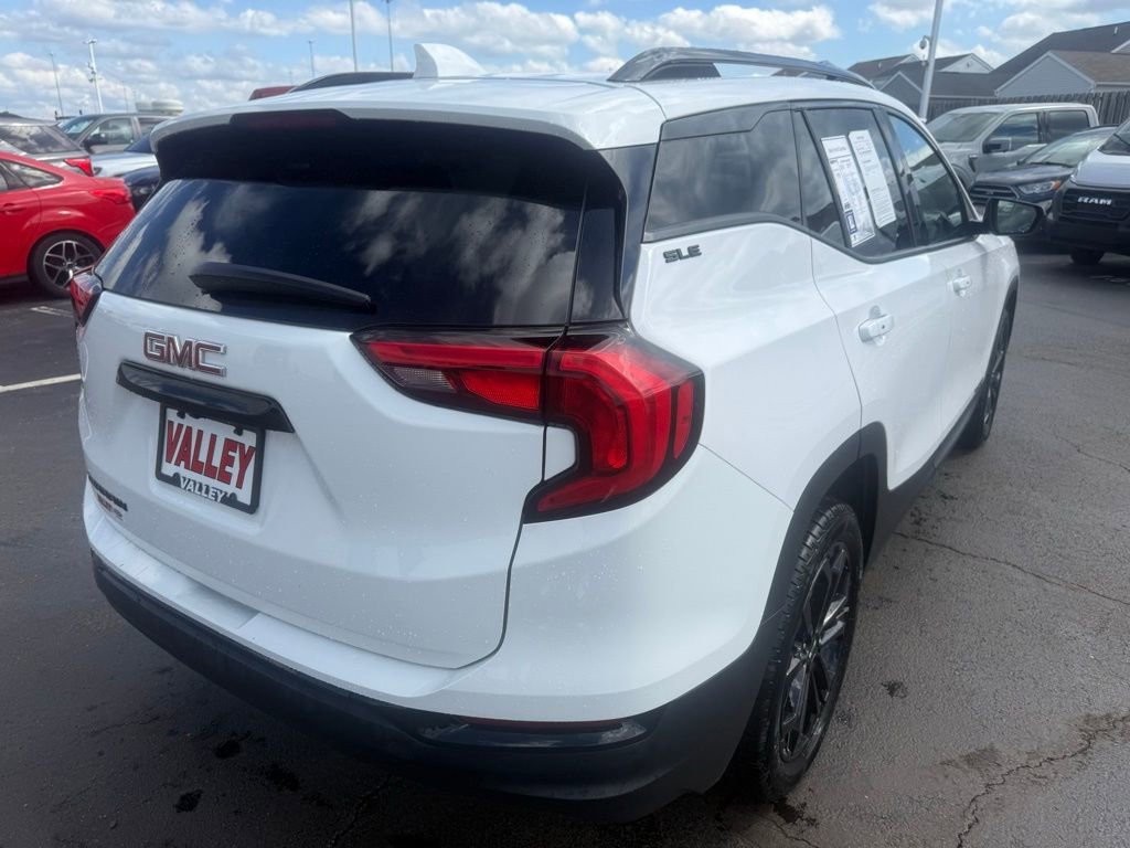 Used 2021 GMC Terrain SLE w/ Driver Convenience Package FWD image 3