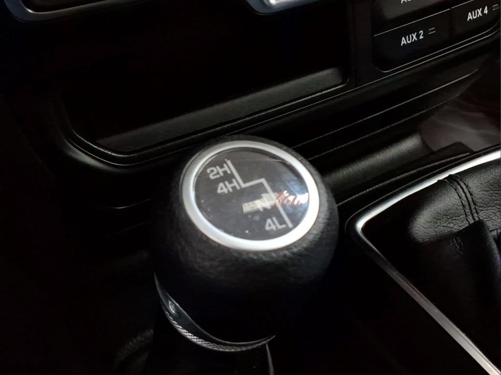 Used 2022 Jeep Wrangler Unlimited Sport AWD/4WD image 14