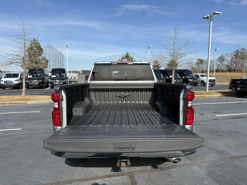 Used 2024 Chevrolet Silverado 2500 LT image 9